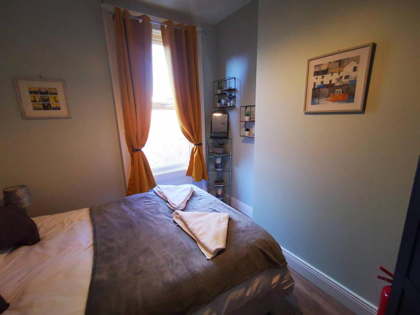4 Bed Boutique House Lisburn Road Villa เบลฟาสต์ ภายนอก รูปภาพ