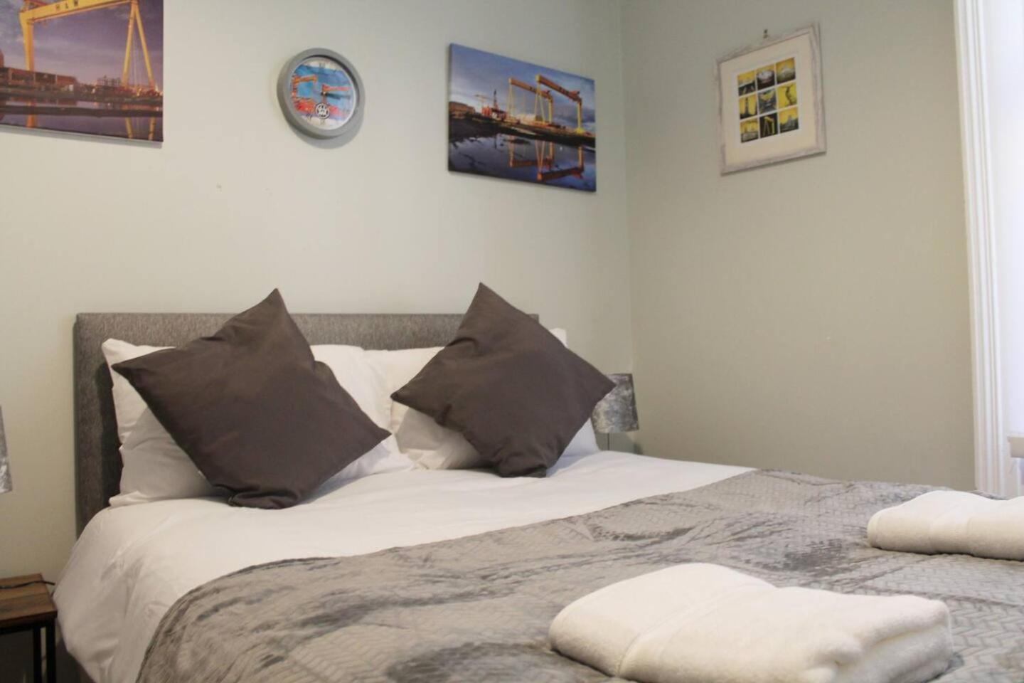 4 Bed Boutique House Lisburn Road Villa เบลฟาสต์ ภายนอก รูปภาพ